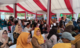 Penyerahan secara simbolis PROBEBAYA